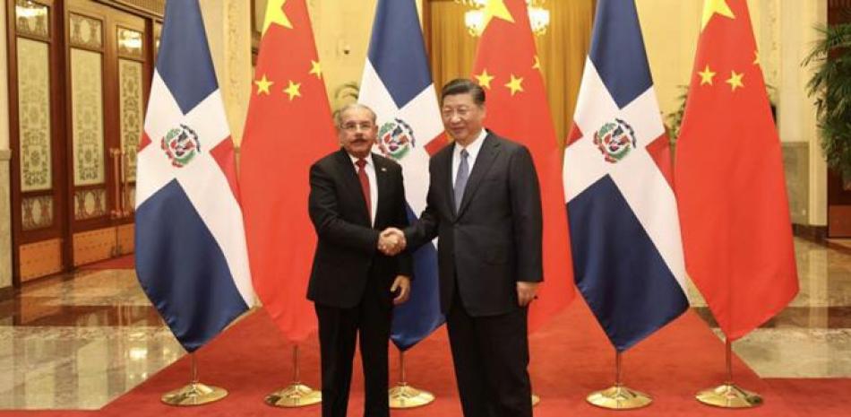 El presidente Danilo Medina junto a Xi Jinping en Beijing en noviembre pasado. EFE