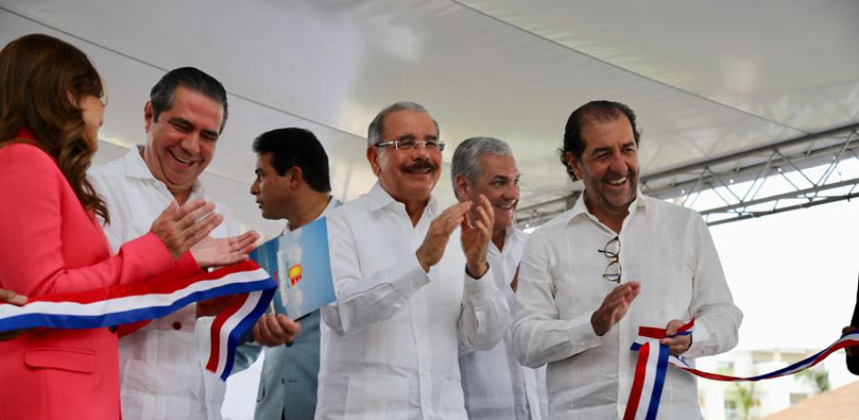 El presidente Medina asistió al acto de inauguración.