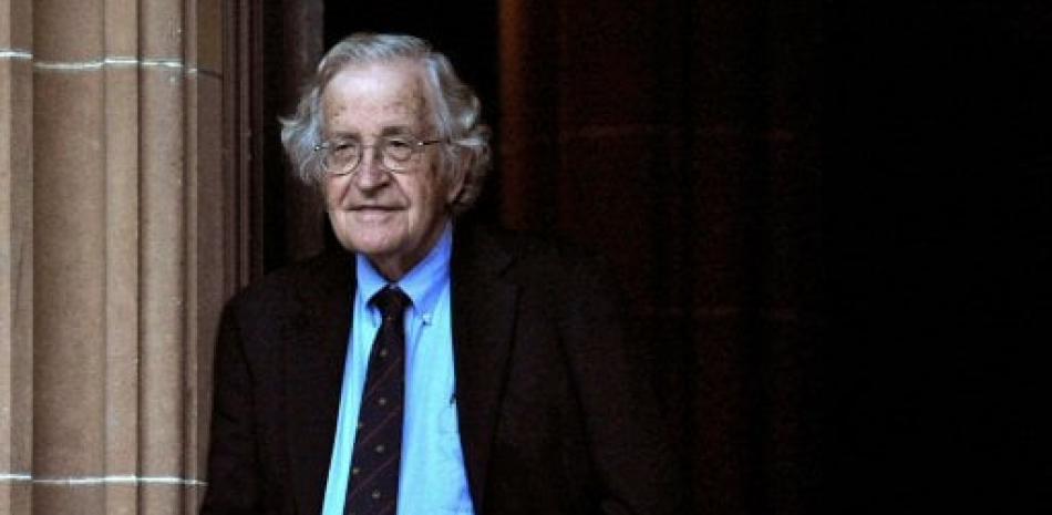 Fotografía de archivo (Sídney (Australia), 3/11/2011), del lingüista y filósofo estadounidense Noam Chomsky, ganador de la primera edición del Premio Fundación BBVA.