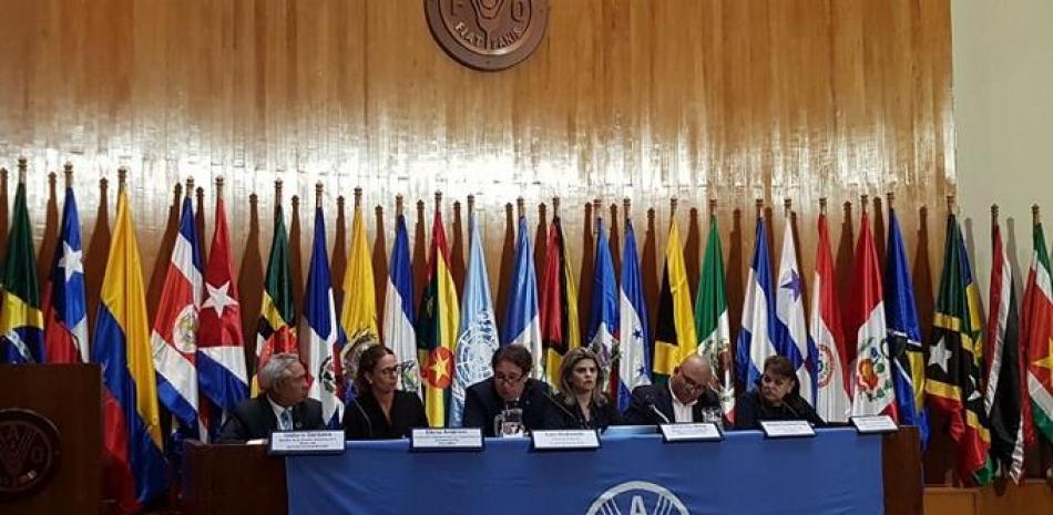 El ministro de Economía, Isidoro Santana, participa como orador invitado en la Tercera Reunión del Foro de los Países de América Latina y el Caribe sobre Desarrollo Sostenible.