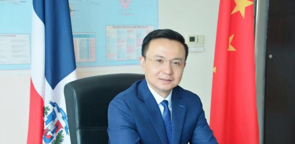Foto de archivo del embajador chino en República Dominicana, Zhang Run