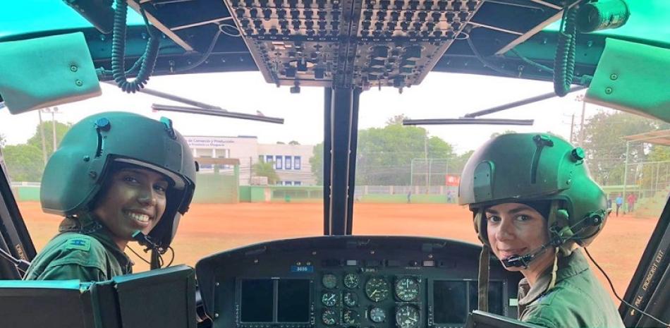Imagen de las pilotos publicada por la cuenta de Twitter de la Fuerza Aérea Dominicana.