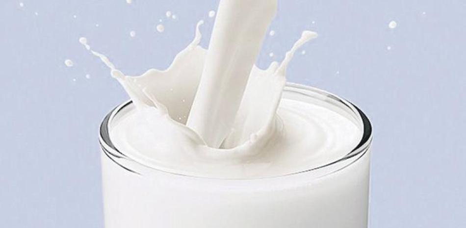 Al tomar leche también se cubren las necesidades de vitamina B (B1 y B2) ISTOCK