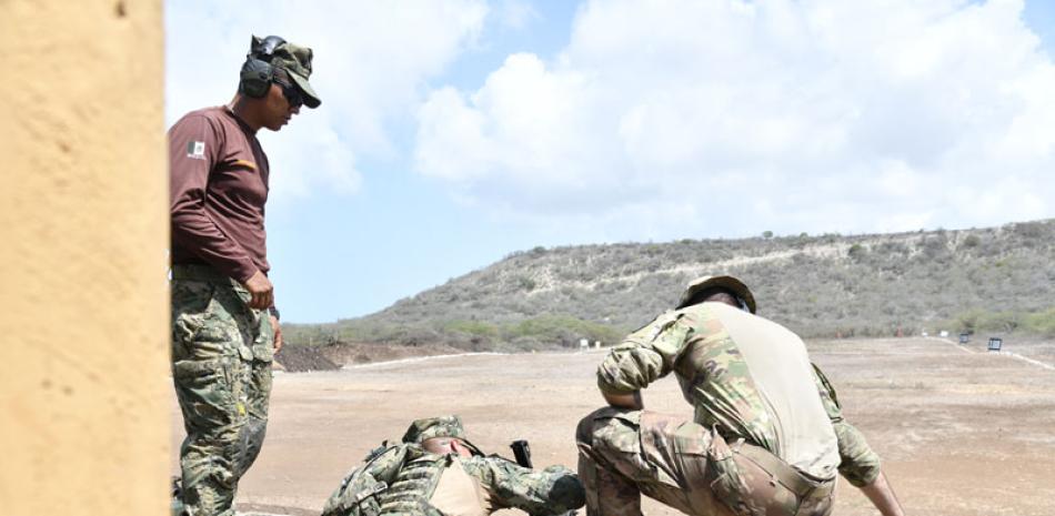 Soldados dominicanos durante los ejercicios militares conjuntamente con el apoyo de otras naciones en Las Calderas, provincia Peravia. VÍCTOR RAMÍREZ /LISTÍN DIARIO