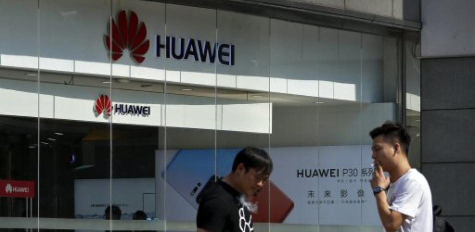 Tienda Huawei. / AP