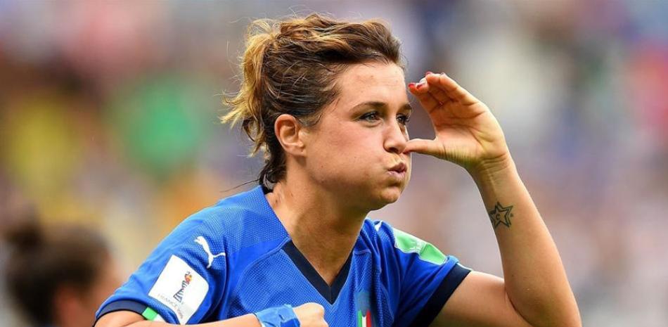Cristiana Girelli, anotó un triplete para Italia.