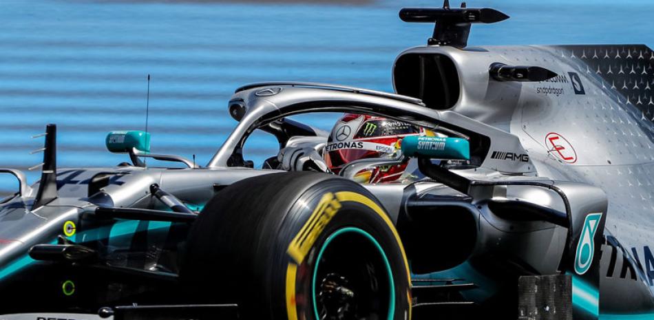 Hamilton amplió su racha a seis triunfos y en total suma 79, a solo 12 del récord histórico de la máxima categoría, en poder de Michael Schumacher con 91./AP