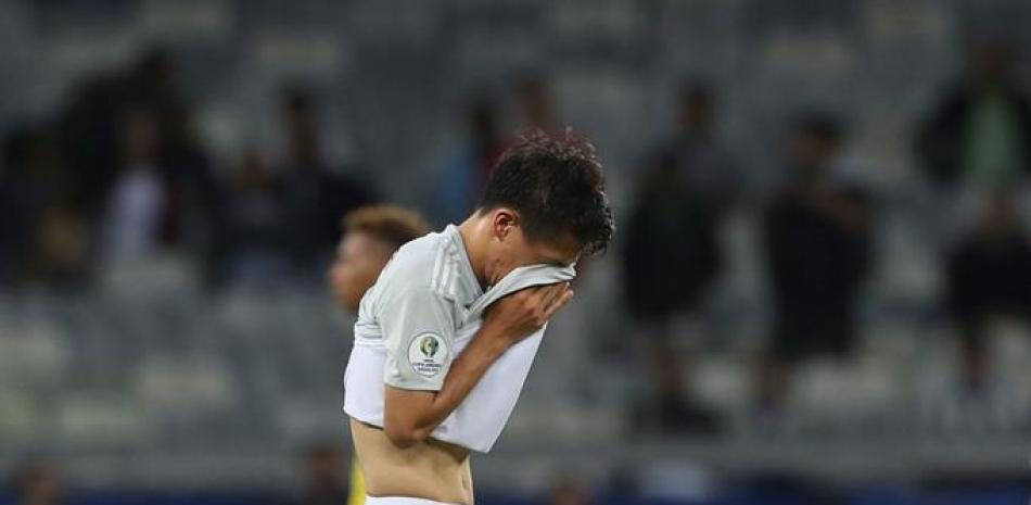 Daiki Sugioka, de Japón, llora la eliminación. /AP