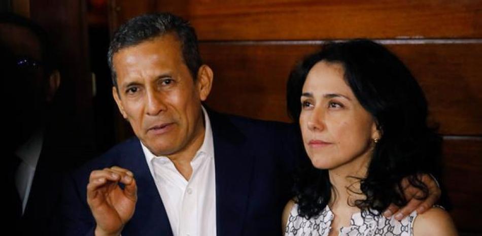 Ollanta Humala junto a su esposa Nadine Heredia. Foto: Archivo Listín Diario.