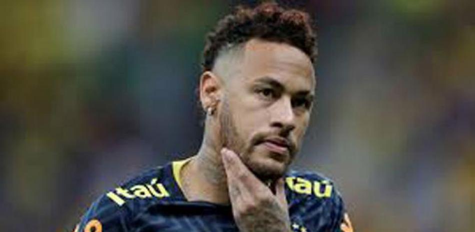 Neymar estuvo ausente en el inicio de los entrenamientos de su club Paris Saint German.