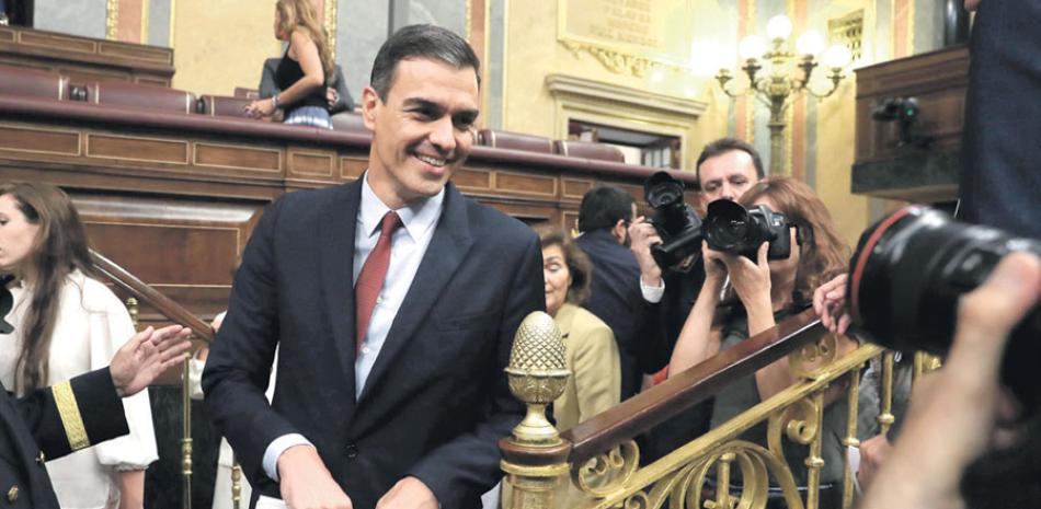 Pedro Sánchez, en la primera jornada del debate de investidura que afronta el líder socialista. EFE