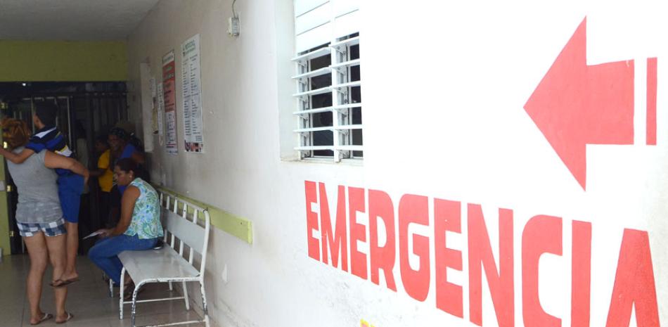 El hospital infantil Arturo Grullón se encuentra repleto de niños con síntomas de dengue. ONELIO DOMÍNGUEZ/LD