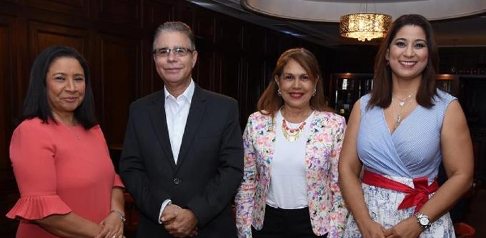 Ana Gómez, Luis José Chavez, Yamira Taveras y Yenny Polanco Lovera.