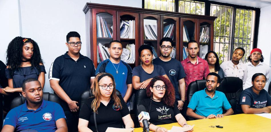 Jóvenes dominicanos claman por derechos de los trabajadores. ADRIANO ROSARIO/ISTÍN DIARIO