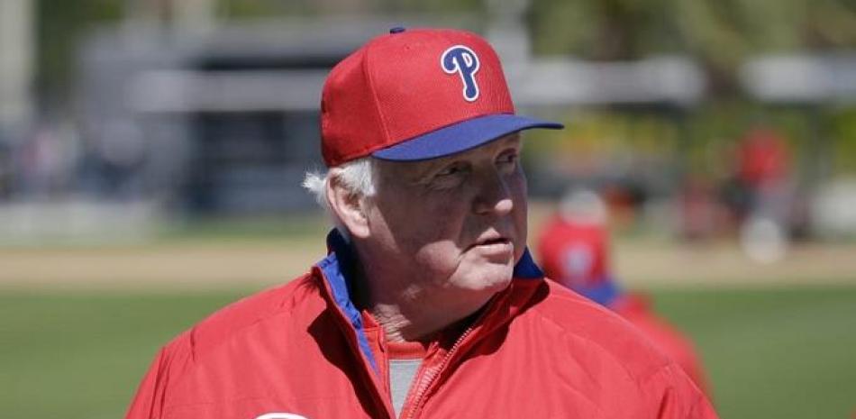 Charlie Manuel, a los 75 años, ha sido nombrado como entrenador de bateo de los Filis de Filadelfia.