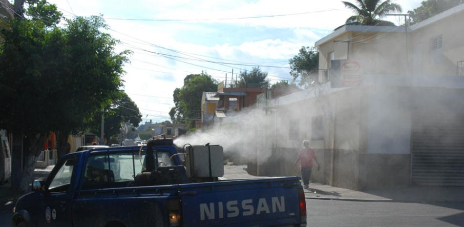 Salud Pública ha realizado jornadas de fumigación en el Cibao. ONELIO DOMÍNGUEZ/LISTÍN DIARIO