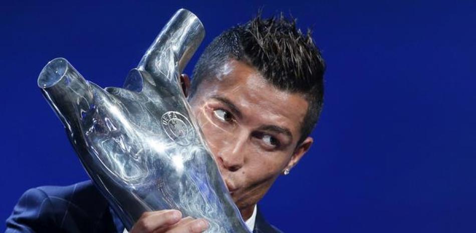 Cristiano Ronaldo luego de ganar el premio de Mejor Jugador de la UEFA por la temporada 2015-2016. Foto: Archivo del Listín Diario.