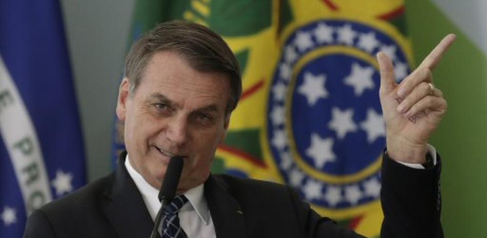 Jair Bolsonaro durante una rueda de prensa. / Listín