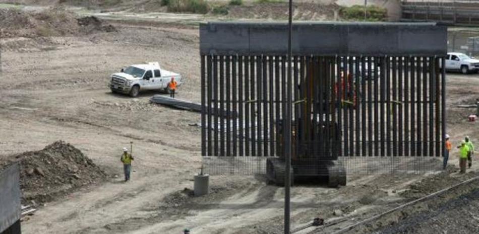 Foto de archivo de la frontera entre México y Estados Unidos