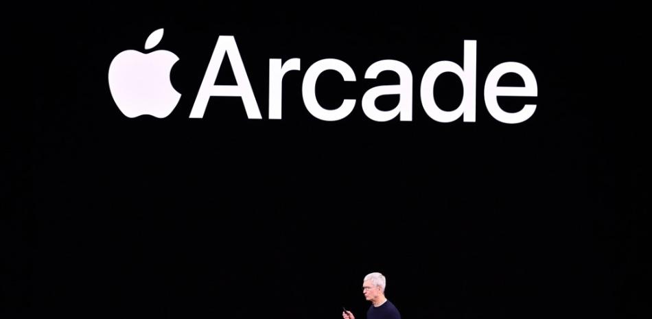 Tim Cook, director ejecutivo de Apple, durante la actividad de lanzamiento de sus nuevos productos. AFP.