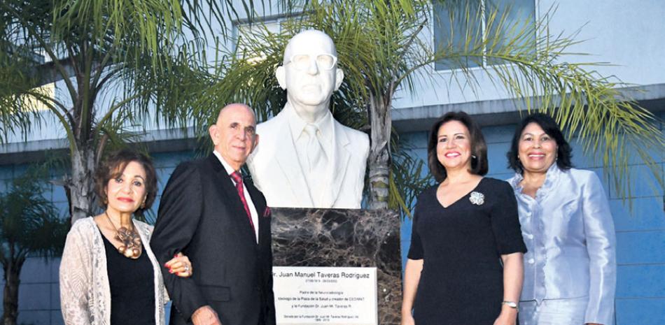 Altagracia de Taveras, Juan Manuel Taveras Ureña, Margarita Cedeño y Milagros Ureña. ARTURO PÉREZ/ GLAUCO MOQUETE/LD
