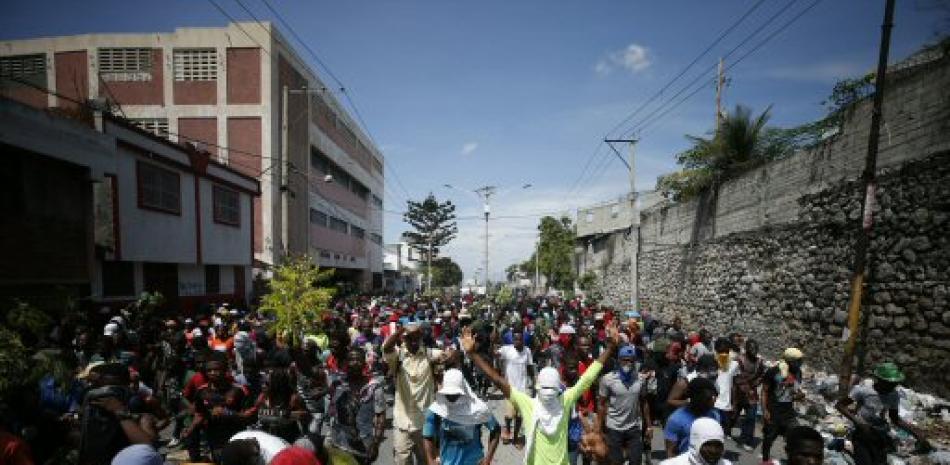 Haitianos marchan pidiendo la renuncia de Jovenel Moise. Foto : AP.