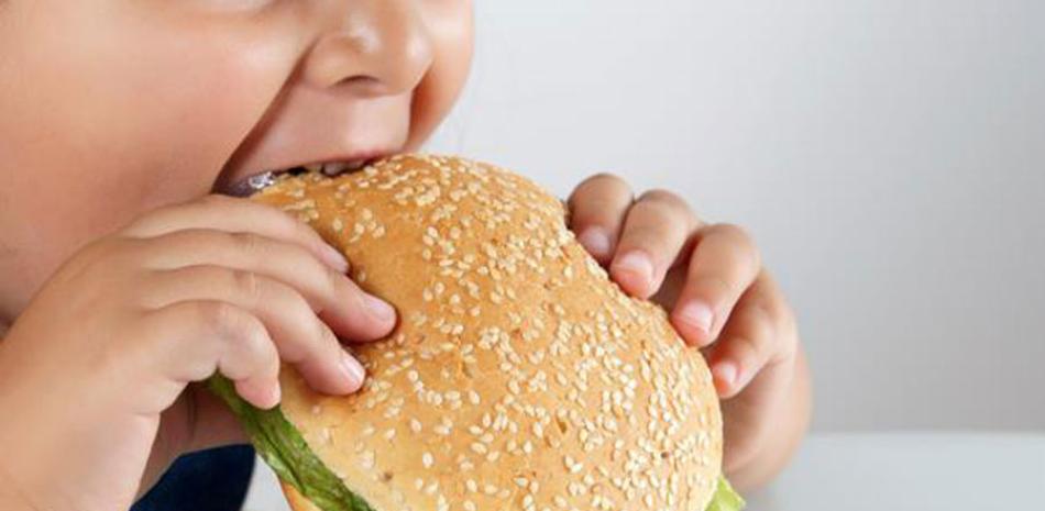 Unicef advirtió sobre el riesgo del sobrepeso en niños.