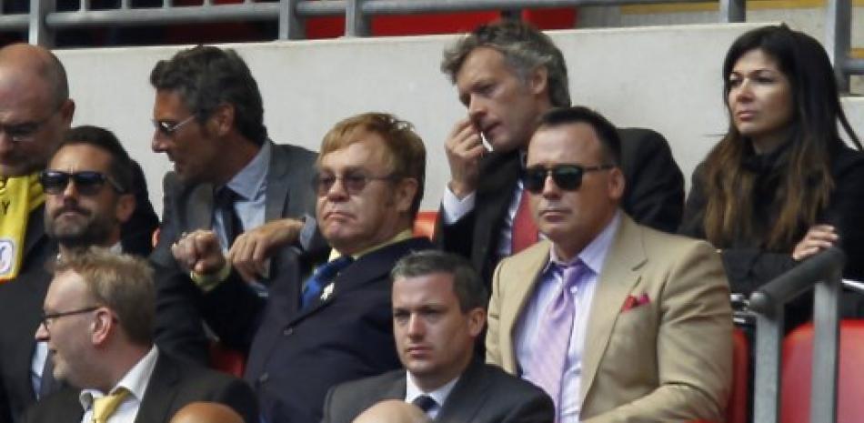 Elton John durante un partido de fútbol final del Watford en el estadio de Wembley en Londres. Ian Kington/AFP.