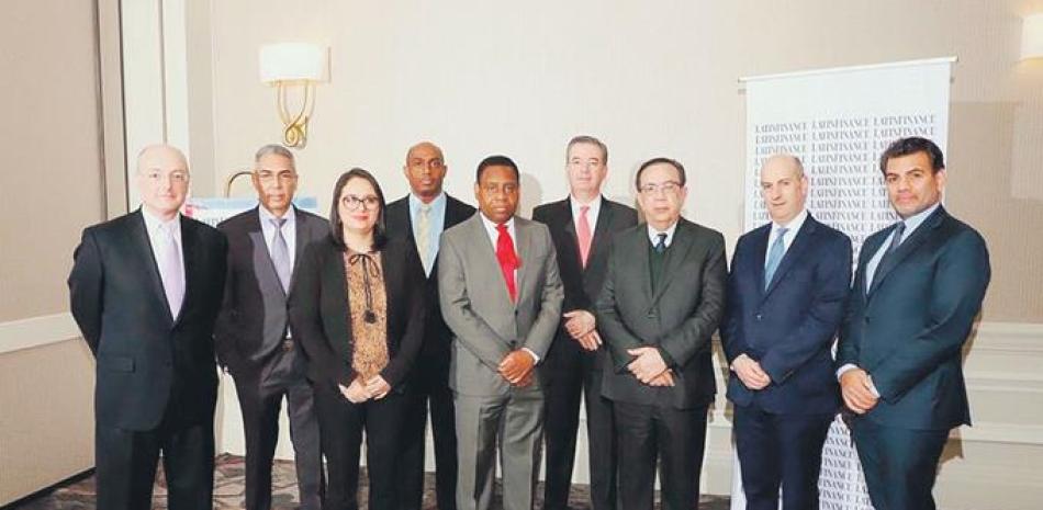 El gobernador del Banco Central, Héctor Valdez Albizu, participa de la reunión anual de la Junta de Gobernadores del FMI y del Grupo del Banco Central. FUENTE EXTERNA.