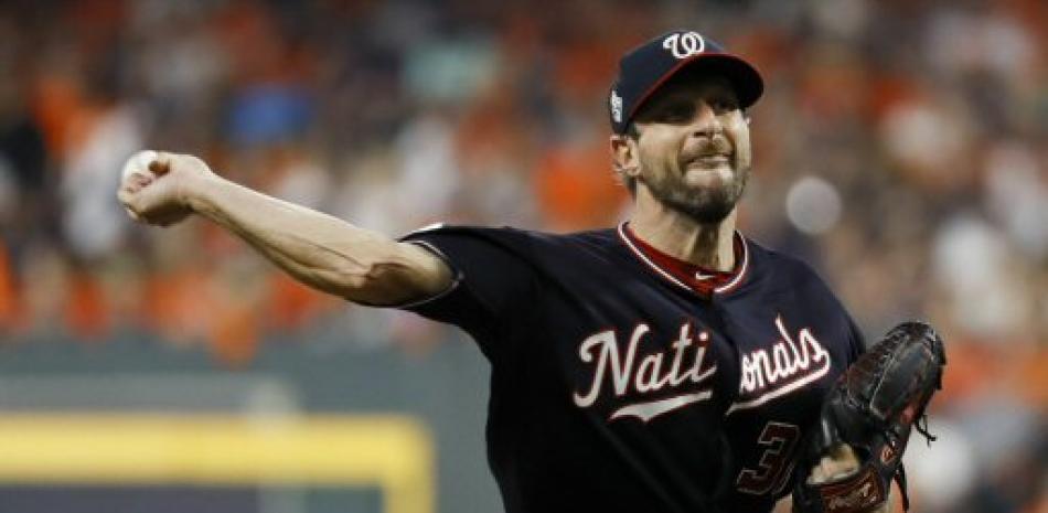 Max Scherzer no pudo mrealizar su apertura este domingo ante los Astros