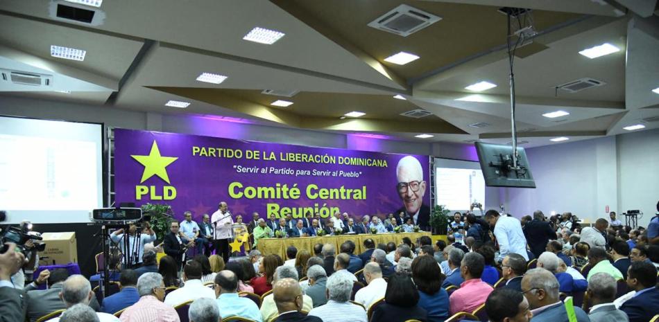 El Comité Central del PLD reunido esta tarde. Foto tomada por Raúl Asencio. Listin Diario.