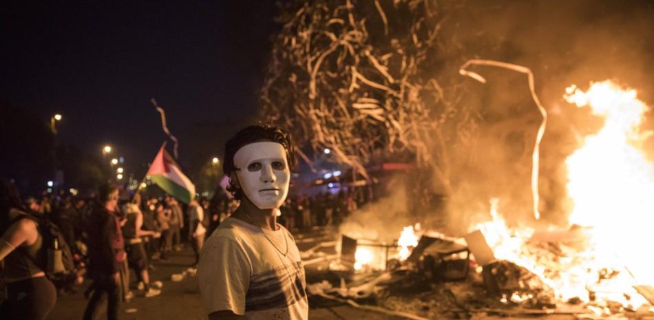 Ambiente de las protestas en Chile. Foto: AP.