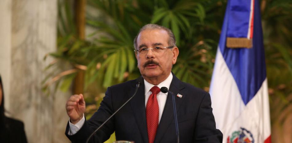 El presidente Danilo Medina llamó a defender la Constitución como forma de preservar la soberanía, la libertad y el amor a la patria. ARCHIVO