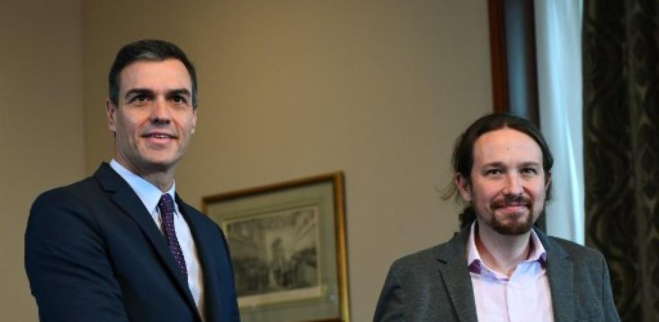 Pedro Sáncez y Podemos alcanzan acuerdo para formar gobierno. / AFP