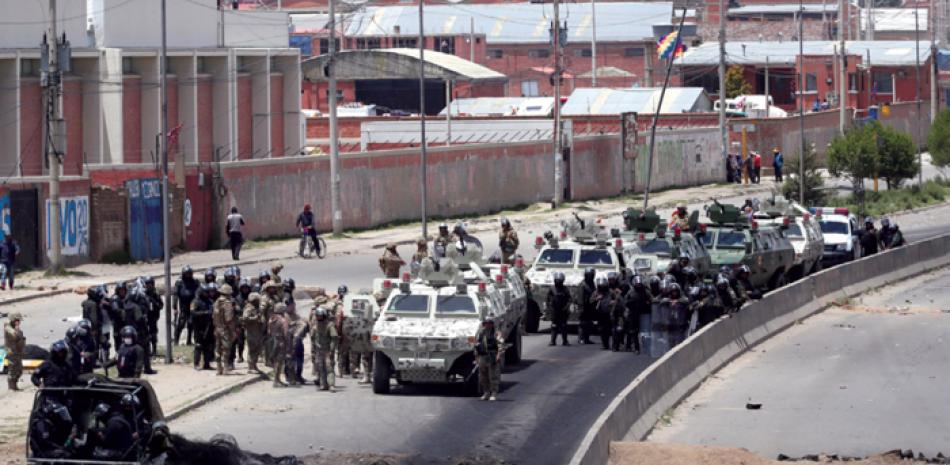 La situación de convulsión política y social se torna cada vez más complicada en Bolivia, y aún se espera lo peor.