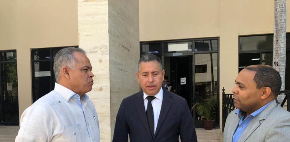 Ulises Jiménez, Teobaldo Durán y Fausto Polanco acudieron la mañana del jueves al tribunal.