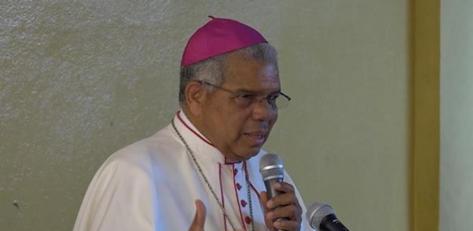 Fotografía de archivo del arzobispo metropolitana de Santo Domingo, monseñor Francisco Ozoria. Crédito LISTÍN DIARIO