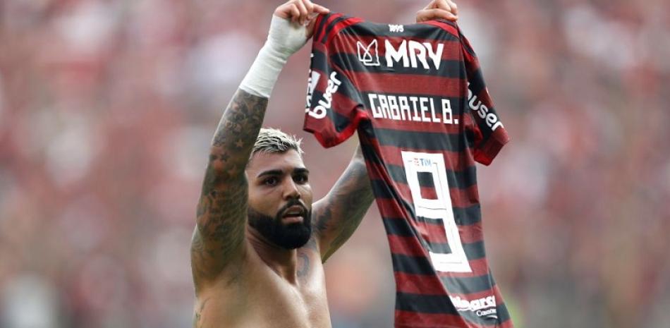 El delantero brasileño del Flamengo Gabriel Barbosa, "Gabigol", celebra durante la final de la Copa Libertadores. Fuente: La Opinión.