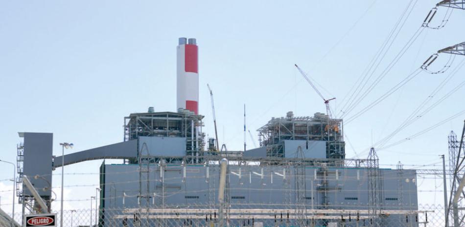 Todos los esfuerzos del Holding Eléctrico este año se concentraron en la puesta en funcionamiento de la Central Termoeléctrica Punta Catalina, cuyas unidades deberán aportar al sistema 752 MW. ARCHIVO LD