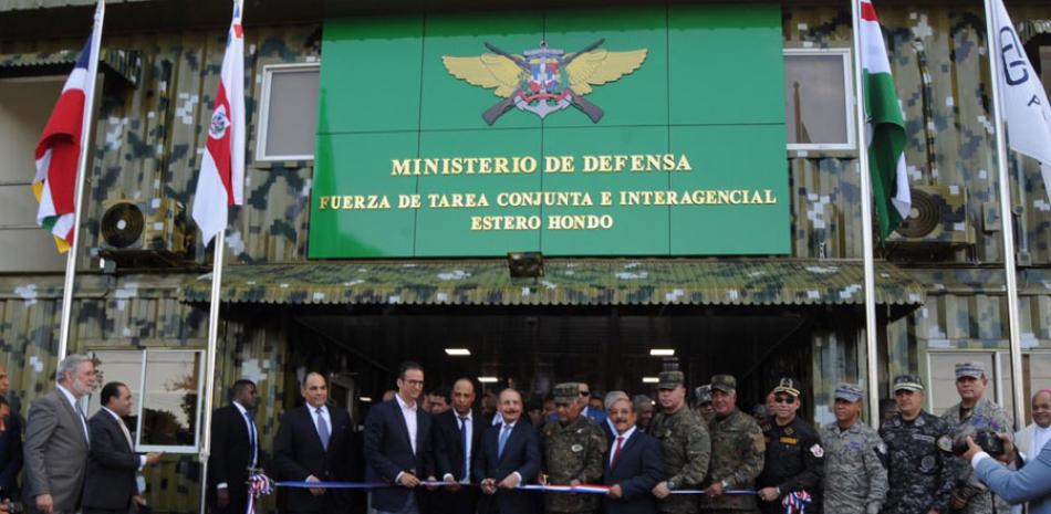 Danilo Medina inauguró el puesto en Estero Hondo.