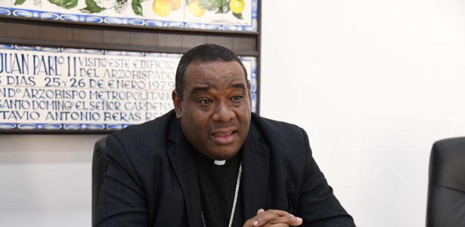 Monseñor Jesús Castro Marte, obispo auxiliar de la Arquidiócesis de Santo Domingo. LD