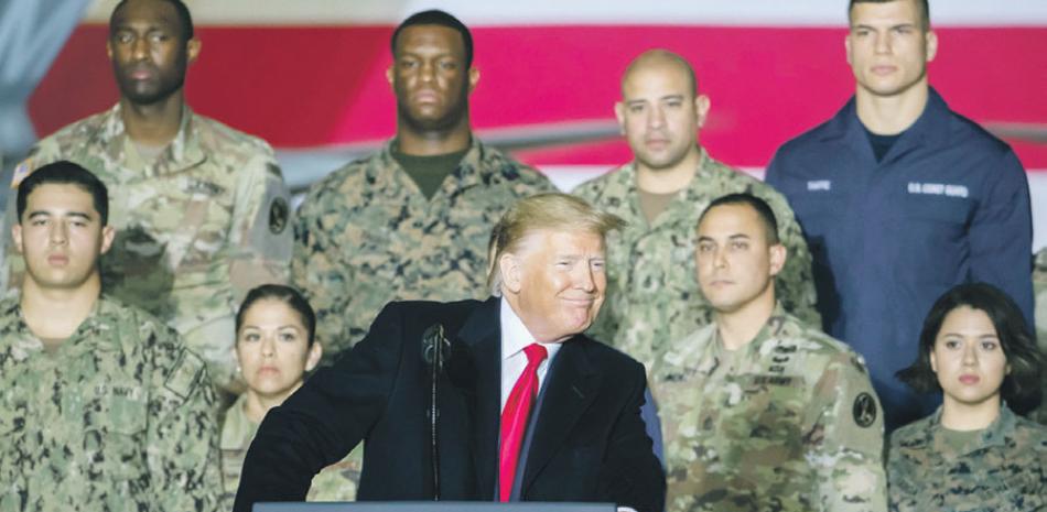 El presidente Donald J. Trump durante la ceremonia de firma de la Ley de Autorización de Defensa. EFE