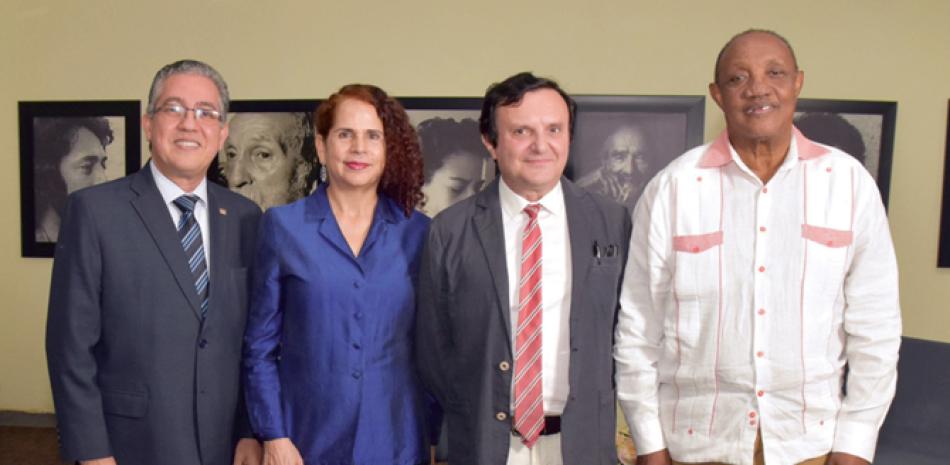 Luis Martín Gómez, Angela Hernández, Danilo Manera y Mateo Morrison.