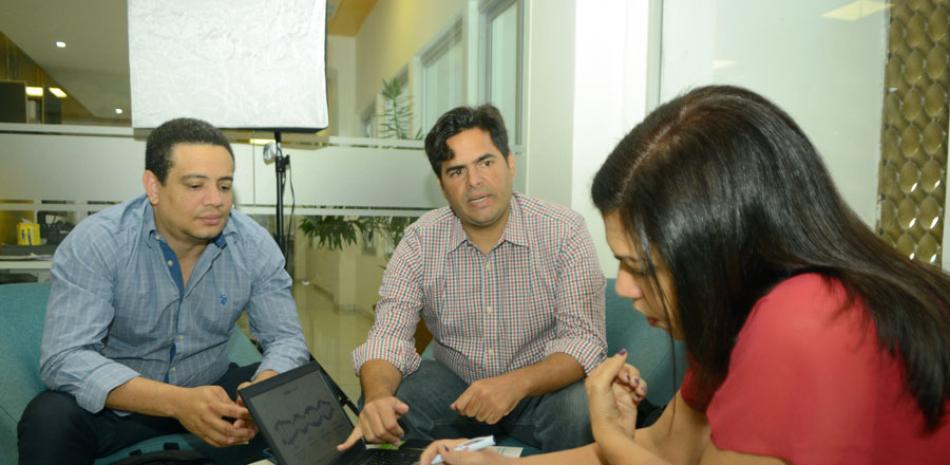 Miguel Sainz y Sergio Pichardo, publicistas, explicaron la plataforma. J. A. MALDONADO