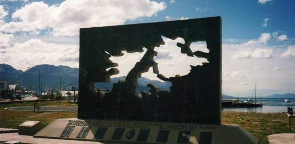 Monumento a los soldados caídos en Malvinas. / EFE