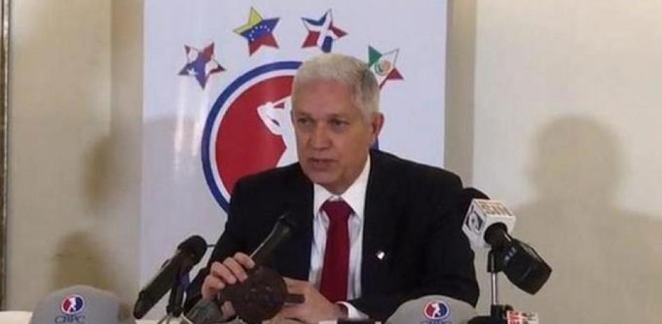Juan Puello Herrera está en un impasse con la Federación de Béisbol cubana.