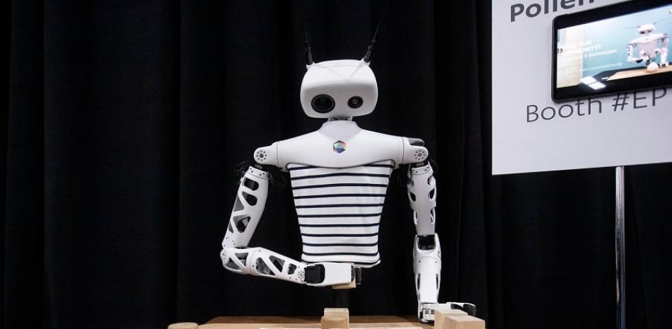 En Eureka Park. “Reachy”, el robot interactivo de código abierto de la compañía francesa Pollen Robotics. Su creación, dice Pollen, permite que la robótica sea accesible para investigadores, profesionales de la innovación y creativos. EFE