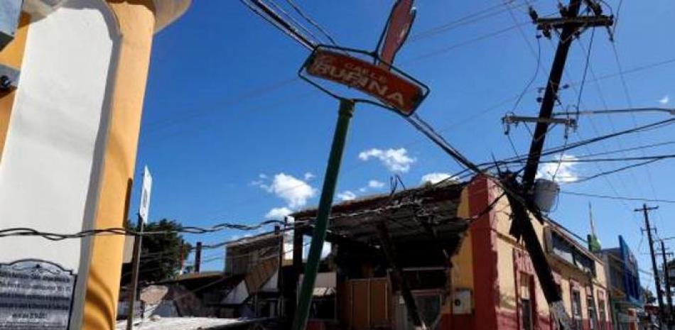 Casas derrumbadas por la fuerza del sismo de magnitud 6,4 en Guayanilla (Puerto Rico), el martes 7 de enero de 2019. (EFE/THAIS LLORCA