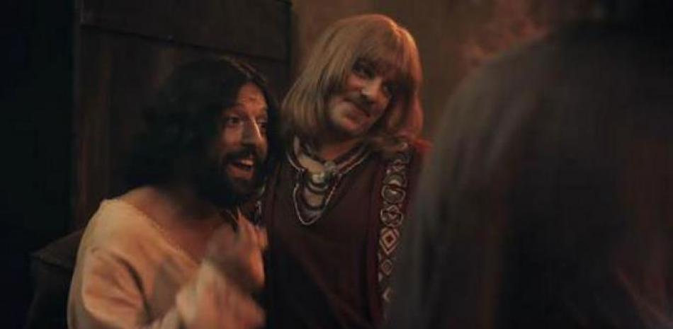Captura de la película en la cual se muestra un Jesucristo con una relación homosexual. / Listín