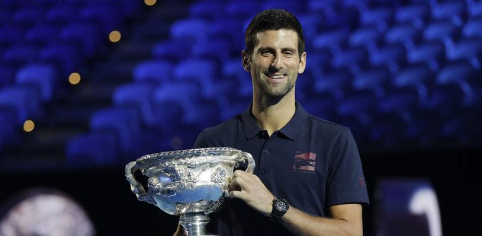 a la temporada, donde guio El campeón defensor de Melbourne, Novak Djokovic.